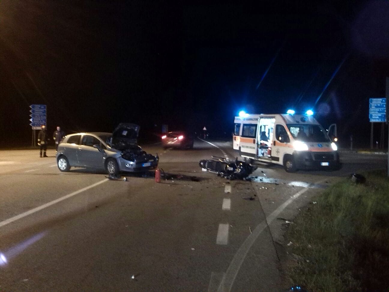 Scontro Tra Auto E Moto Grave Una Coppia Friulisera